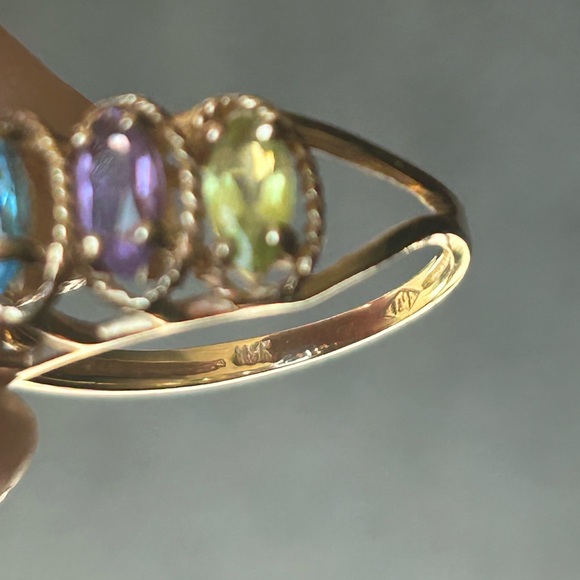 Genuine Peridot, Amethyst, Citrine,Topaz and Garnet in 10k gold ring - Picture 4 of 16